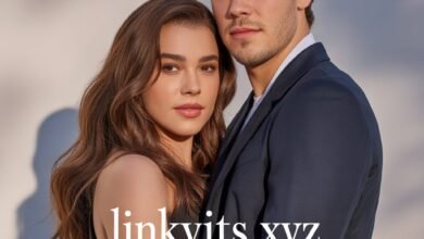 Hailee Steinfeld and Josh Allen